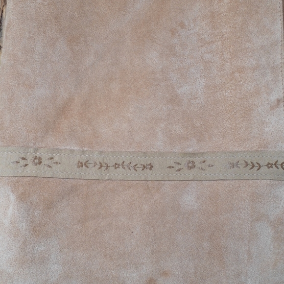 Danier Tan Suede skirt Size 10 - Picture 2 of 7